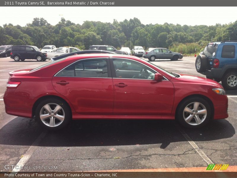 Barcelona Red Metallic / Dark Charcoal 2011 Toyota Camry SE