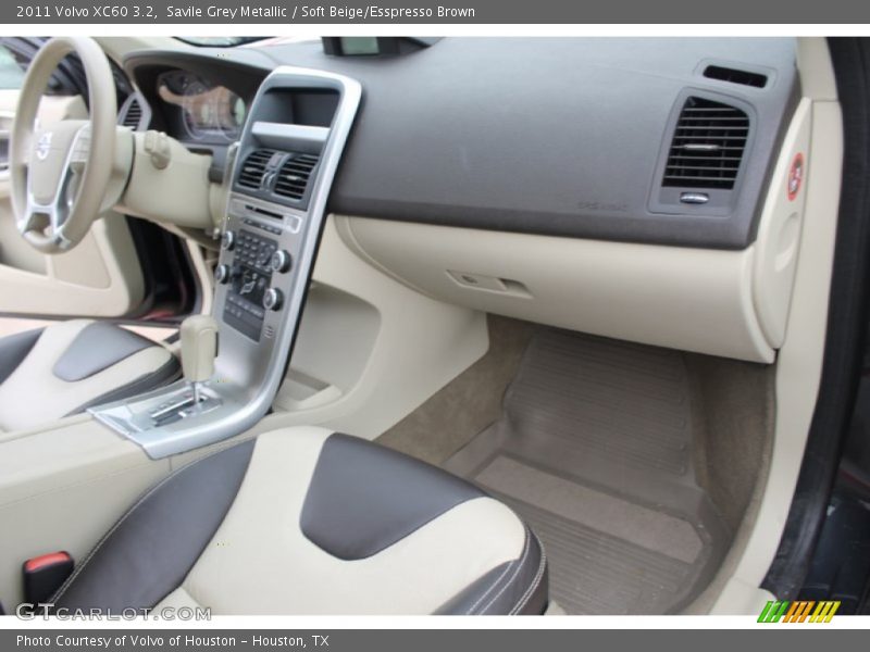 Savile Grey Metallic / Soft Beige/Esspresso Brown 2011 Volvo XC60 3.2
