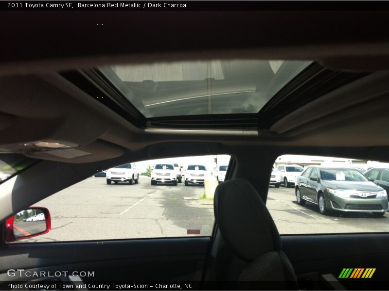 Barcelona Red Metallic / Dark Charcoal 2011 Toyota Camry SE