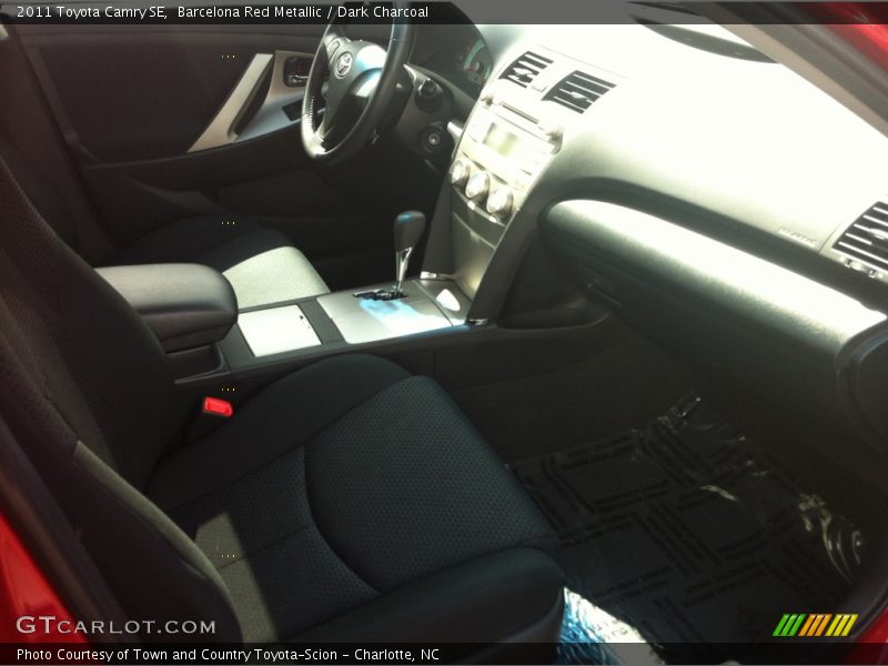 Barcelona Red Metallic / Dark Charcoal 2011 Toyota Camry SE