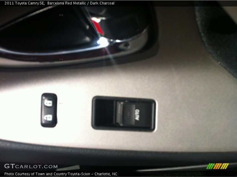 Barcelona Red Metallic / Dark Charcoal 2011 Toyota Camry SE