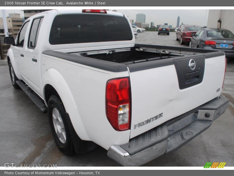 Avalanche White / Steel 2006 Nissan Frontier SE Crew Cab