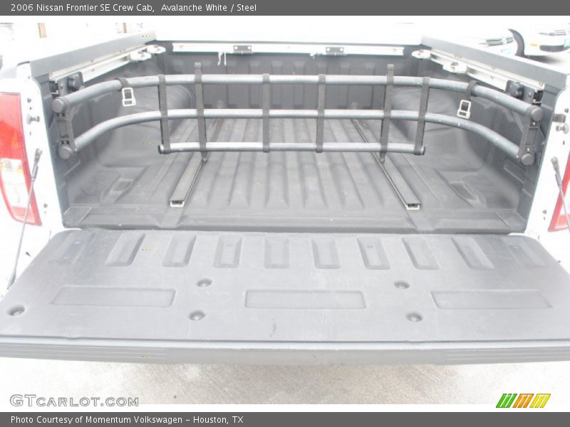 Avalanche White / Steel 2006 Nissan Frontier SE Crew Cab