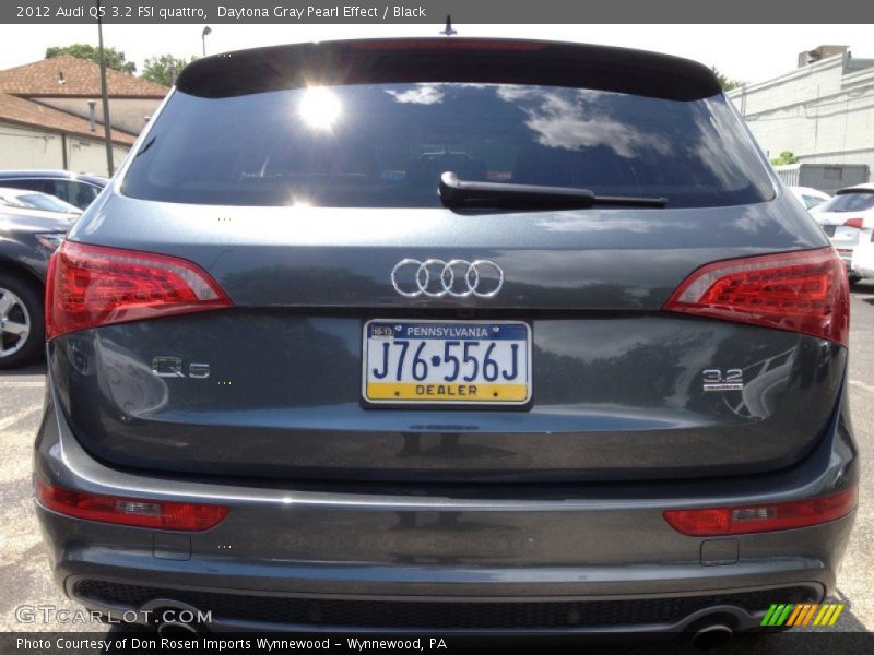 Daytona Gray Pearl Effect / Black 2012 Audi Q5 3.2 FSI quattro