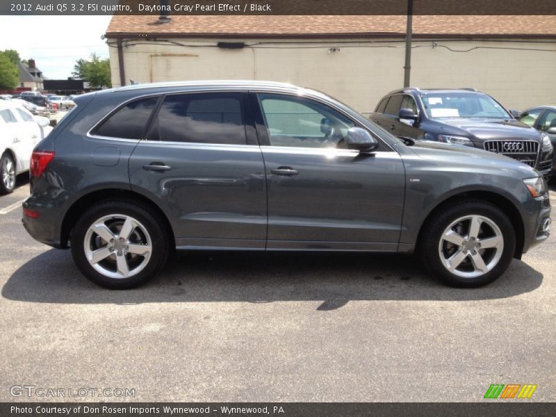 Daytona Gray Pearl Effect / Black 2012 Audi Q5 3.2 FSI quattro