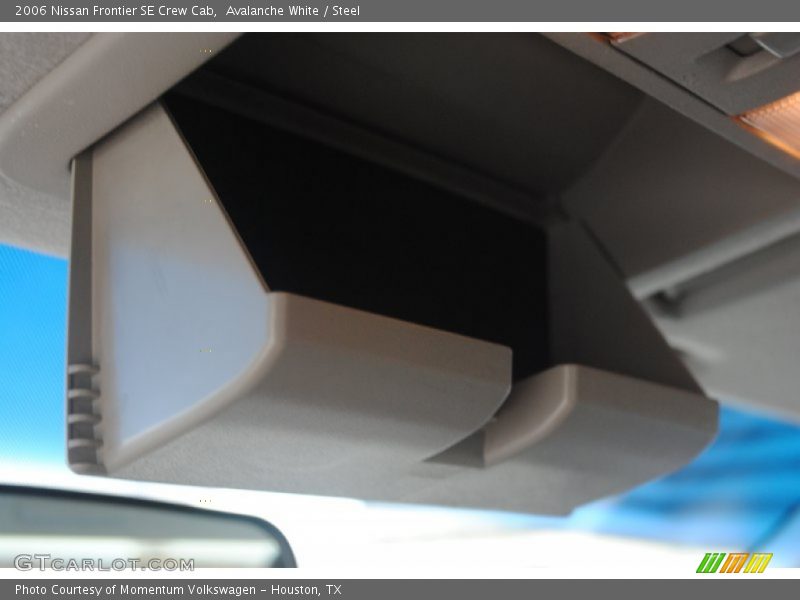 Avalanche White / Steel 2006 Nissan Frontier SE Crew Cab