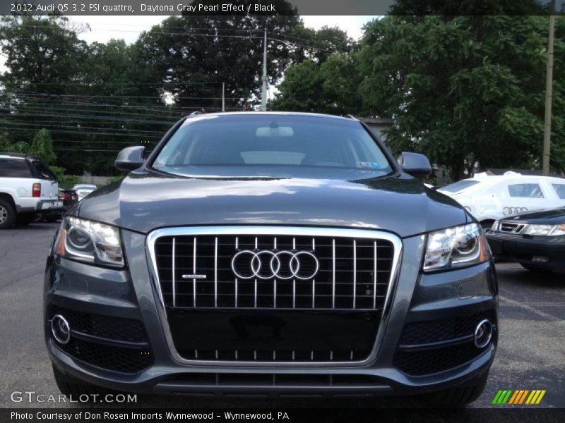 Daytona Gray Pearl Effect / Black 2012 Audi Q5 3.2 FSI quattro