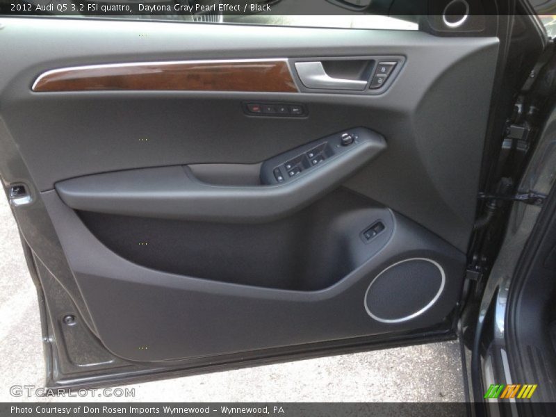 Daytona Gray Pearl Effect / Black 2012 Audi Q5 3.2 FSI quattro