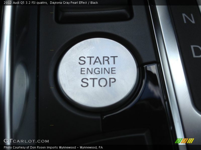 Daytona Gray Pearl Effect / Black 2012 Audi Q5 3.2 FSI quattro