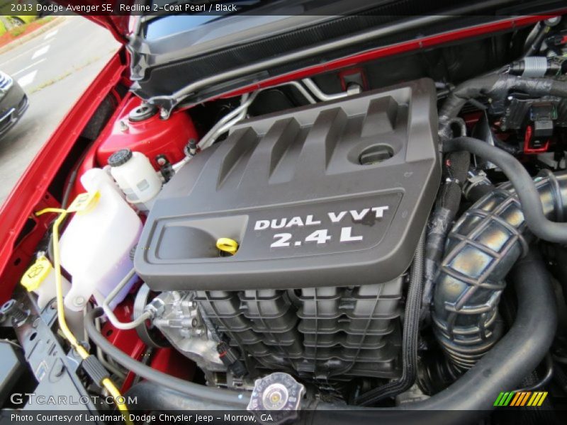 Redline 2-Coat Pearl / Black 2013 Dodge Avenger SE