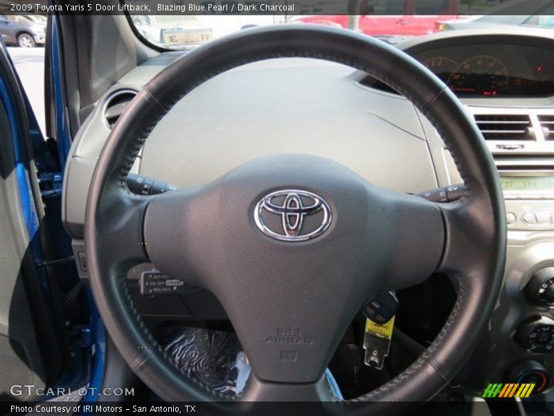 Blazing Blue Pearl / Dark Charcoal 2009 Toyota Yaris 5 Door Liftback