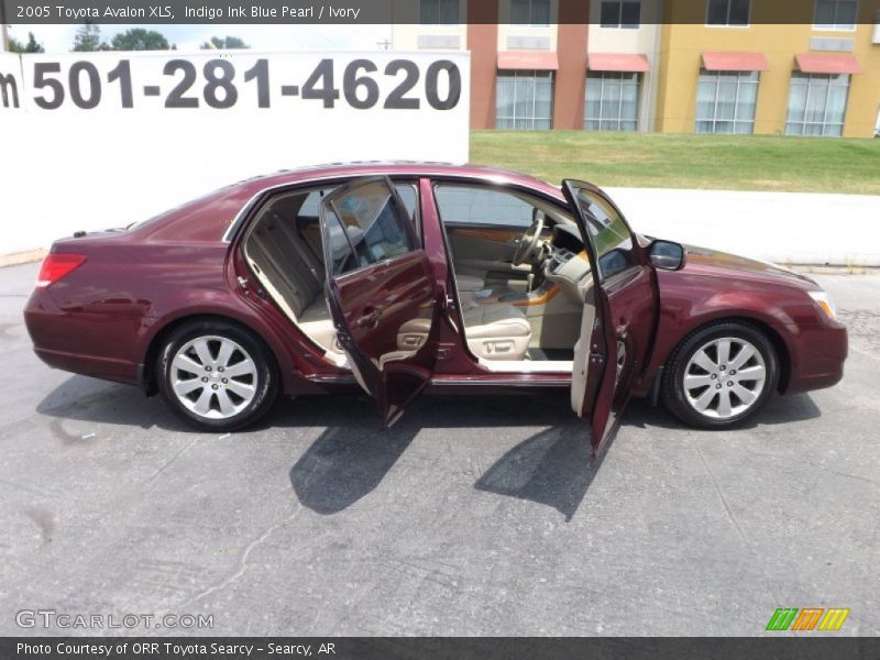 Indigo Ink Blue Pearl / Ivory 2005 Toyota Avalon XLS