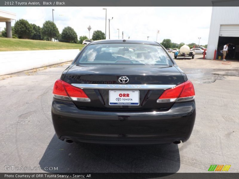 Black / Black 2012 Toyota Avalon