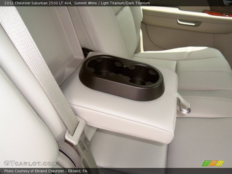 Summit White / Light Titanium/Dark Titanium 2013 Chevrolet Suburban 2500 LT 4x4