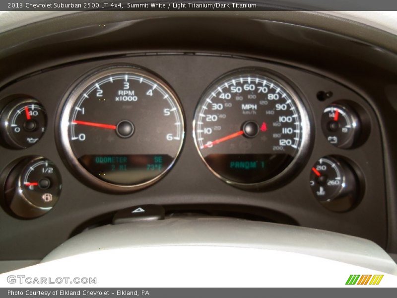 Summit White / Light Titanium/Dark Titanium 2013 Chevrolet Suburban 2500 LT 4x4