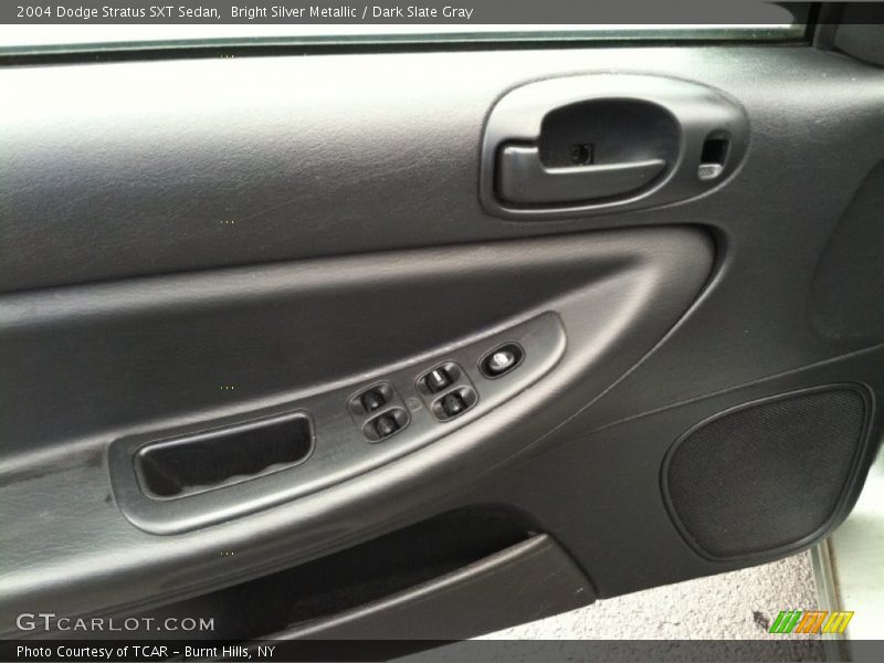 Bright Silver Metallic / Dark Slate Gray 2004 Dodge Stratus SXT Sedan