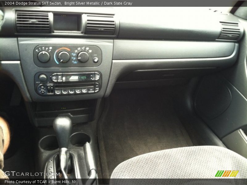 Bright Silver Metallic / Dark Slate Gray 2004 Dodge Stratus SXT Sedan