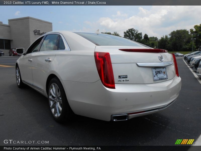 White Diamond Tricoat / Shale/Cocoa 2013 Cadillac XTS Luxury FWD