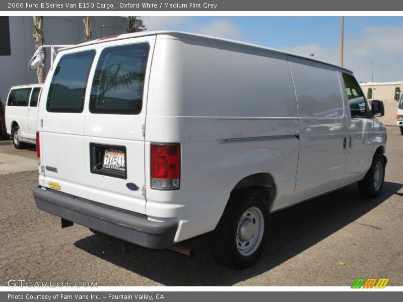 Oxford White / Medium Flint Grey 2006 Ford E Series Van E150 Cargo