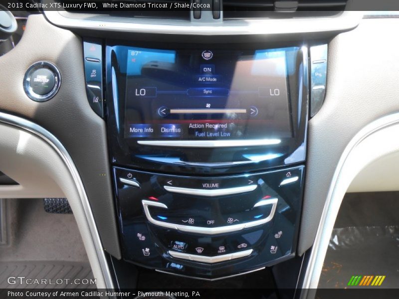 White Diamond Tricoat / Shale/Cocoa 2013 Cadillac XTS Luxury FWD