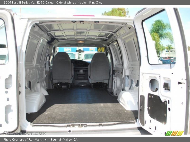 Oxford White / Medium Flint Grey 2006 Ford E Series Van E150 Cargo