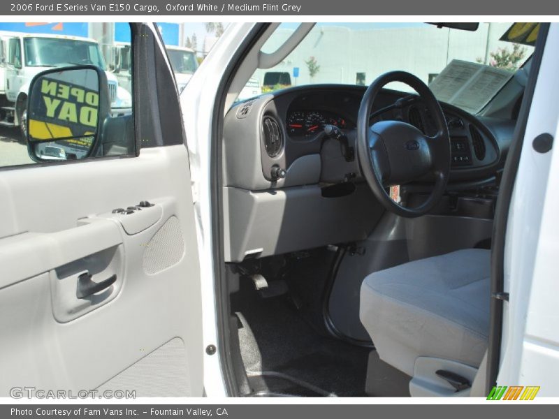 Oxford White / Medium Flint Grey 2006 Ford E Series Van E150 Cargo