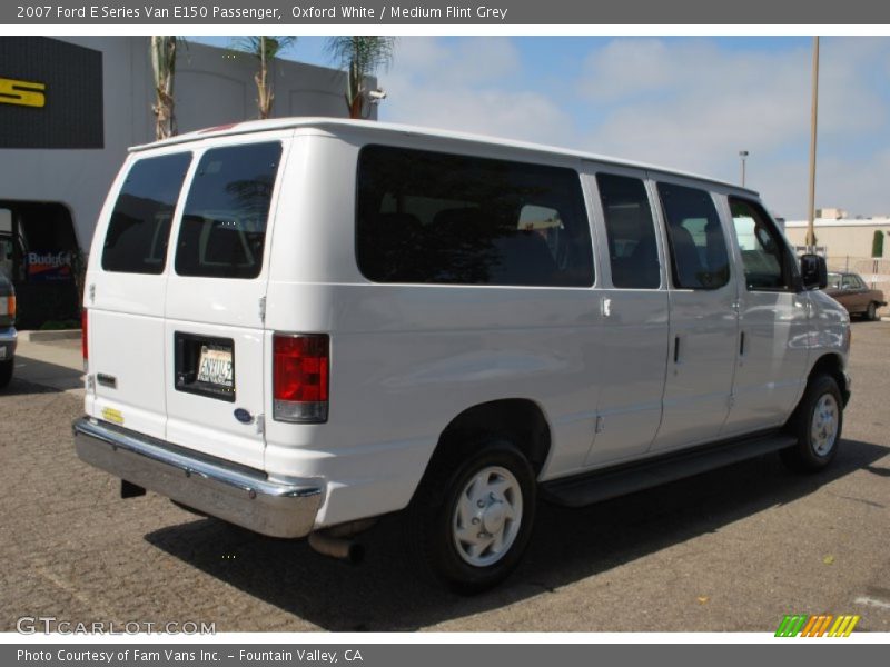 Oxford White / Medium Flint Grey 2007 Ford E Series Van E150 Passenger