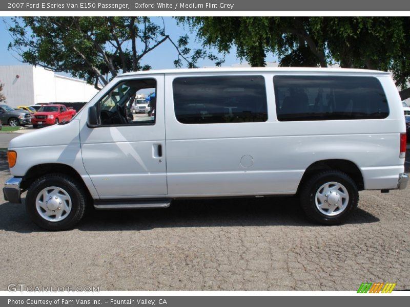 Oxford White / Medium Flint Grey 2007 Ford E Series Van E150 Passenger