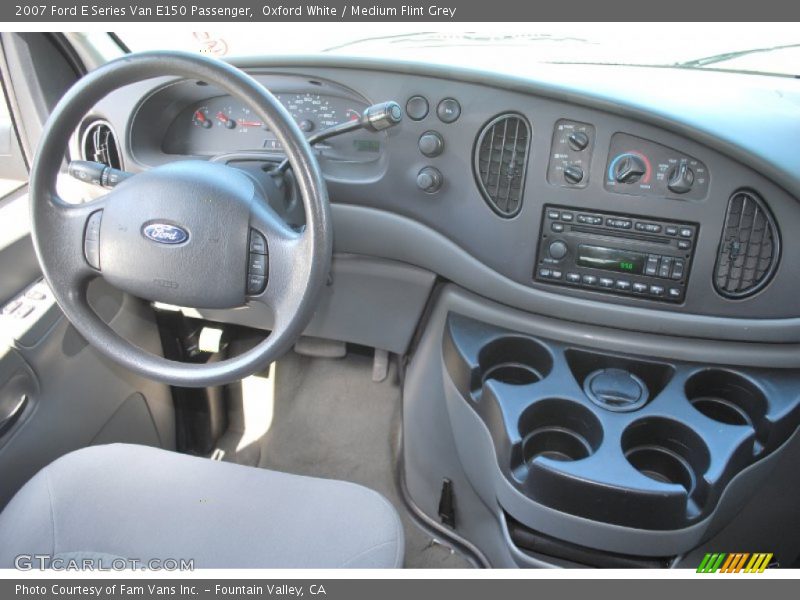Oxford White / Medium Flint Grey 2007 Ford E Series Van E150 Passenger