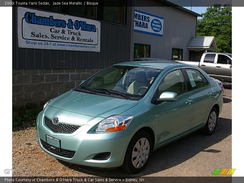 Jade Sea Metallic / Bisque 2009 Toyota Yaris Sedan