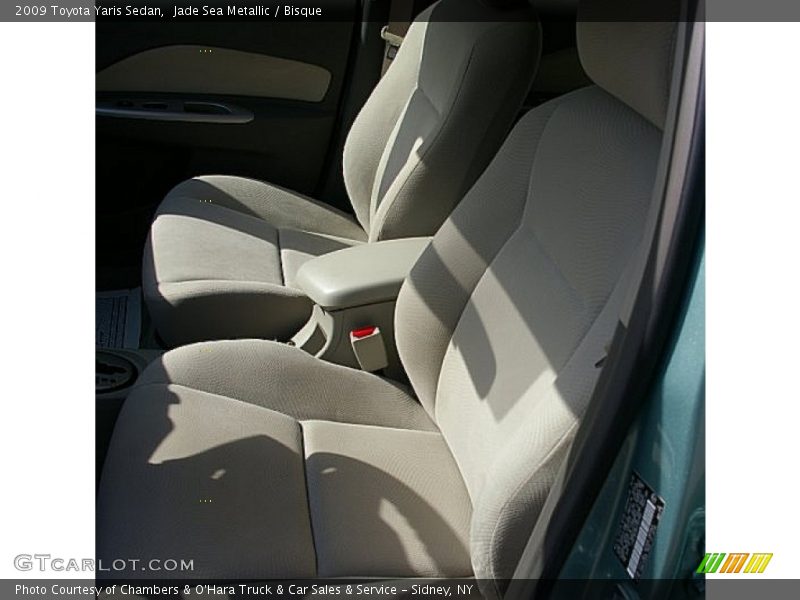 Jade Sea Metallic / Bisque 2009 Toyota Yaris Sedan
