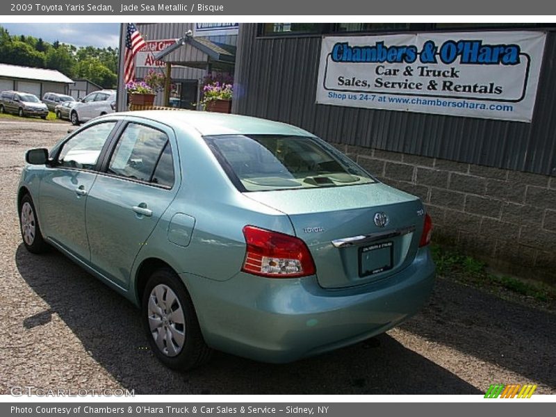 Jade Sea Metallic / Bisque 2009 Toyota Yaris Sedan