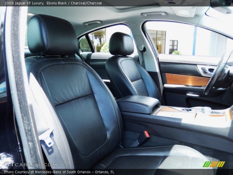 Ebony Black / Charcoal/Charcoal 2009 Jaguar XF Luxury