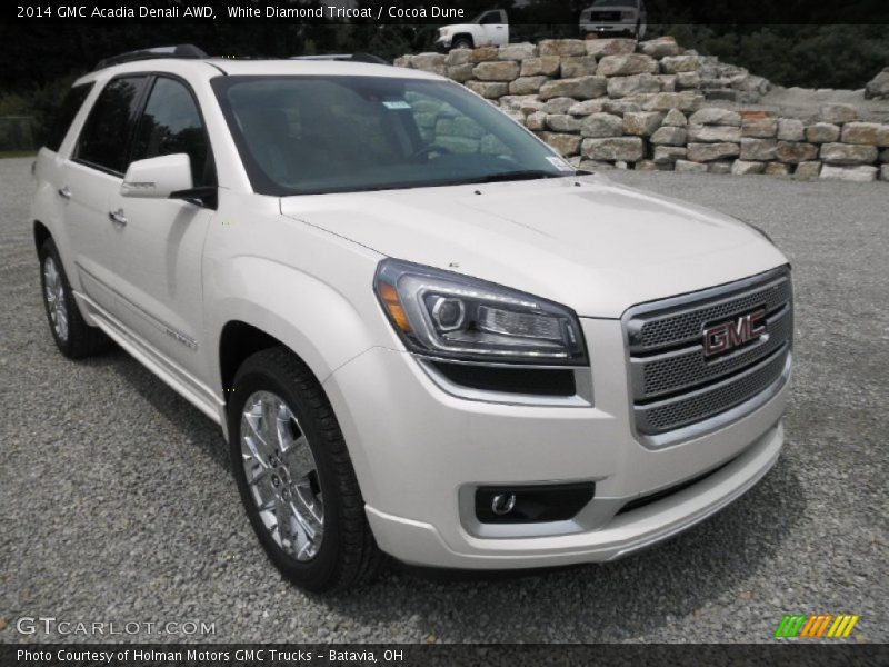 Front 3/4 View of 2014 Acadia Denali AWD