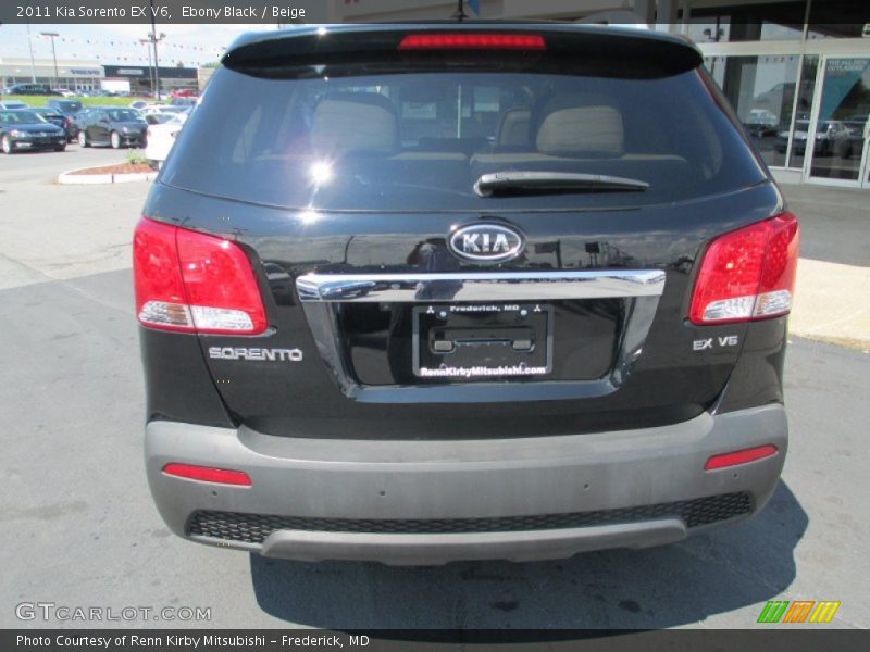 Ebony Black / Beige 2011 Kia Sorento EX V6