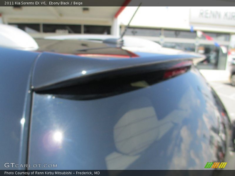 Ebony Black / Beige 2011 Kia Sorento EX V6