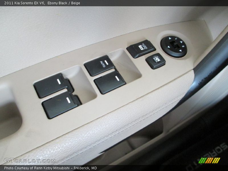 Ebony Black / Beige 2011 Kia Sorento EX V6