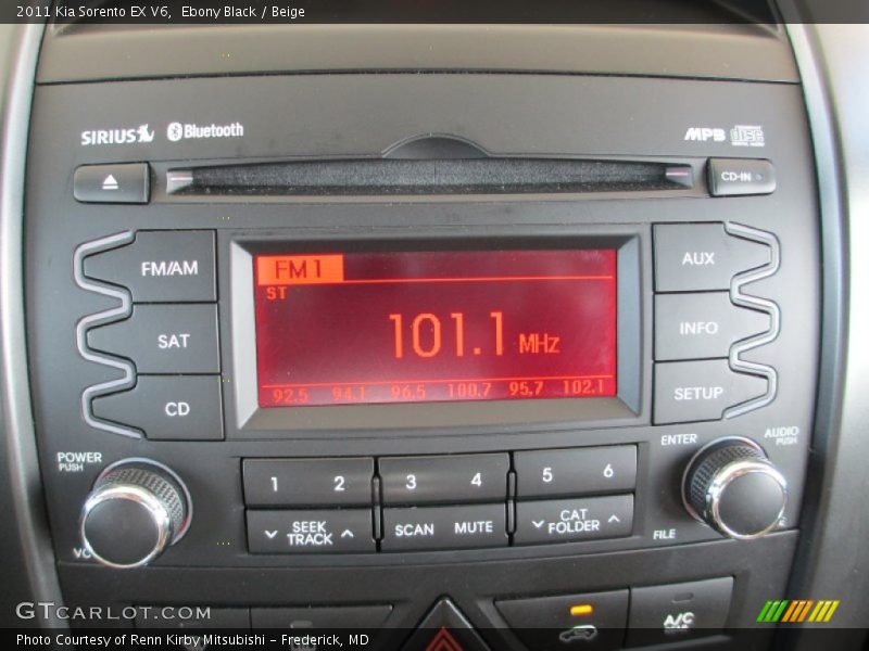 Ebony Black / Beige 2011 Kia Sorento EX V6