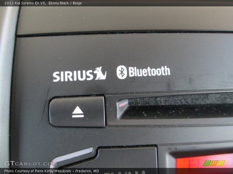 Ebony Black / Beige 2011 Kia Sorento EX V6