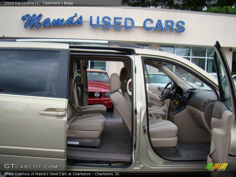 Cashmere / Beige 2009 Kia Sedona LX