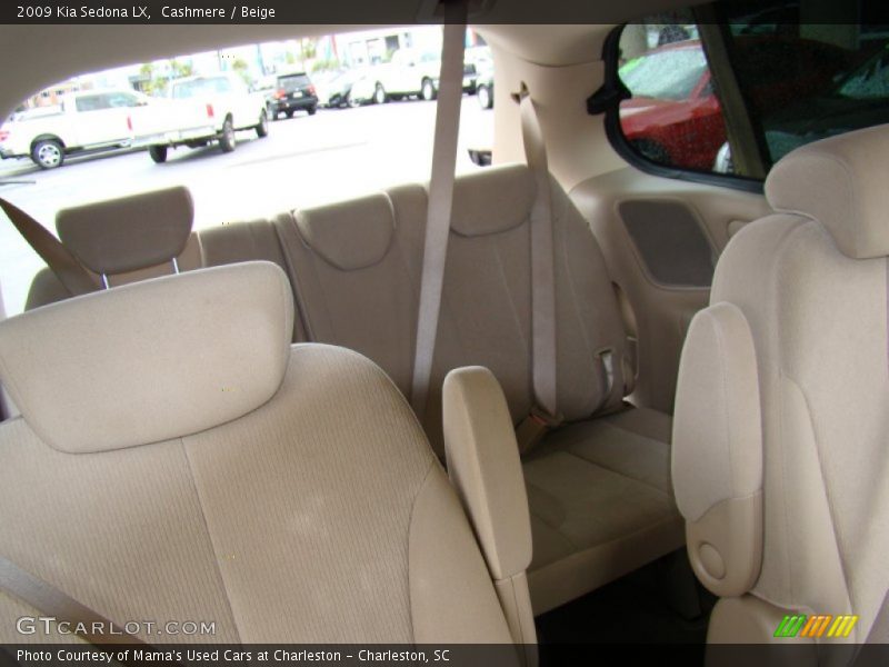 Cashmere / Beige 2009 Kia Sedona LX