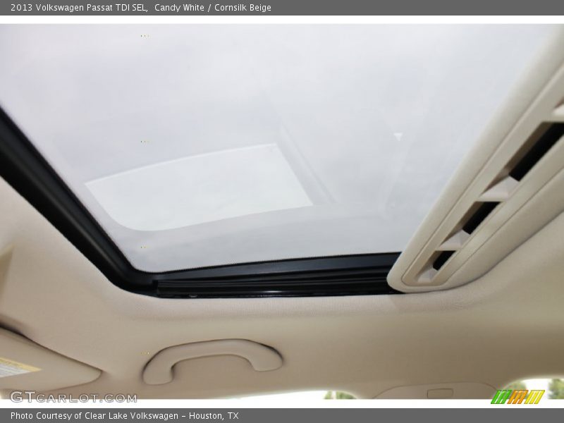 Candy White / Cornsilk Beige 2013 Volkswagen Passat TDI SEL