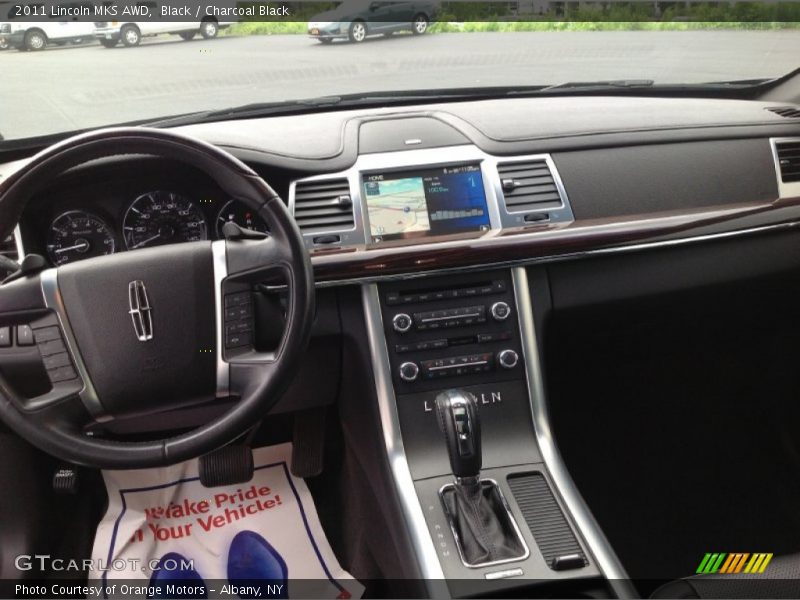 Black / Charcoal Black 2011 Lincoln MKS AWD