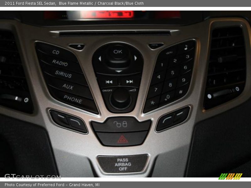 Blue Flame Metallic / Charcoal Black/Blue Cloth 2011 Ford Fiesta SEL Sedan