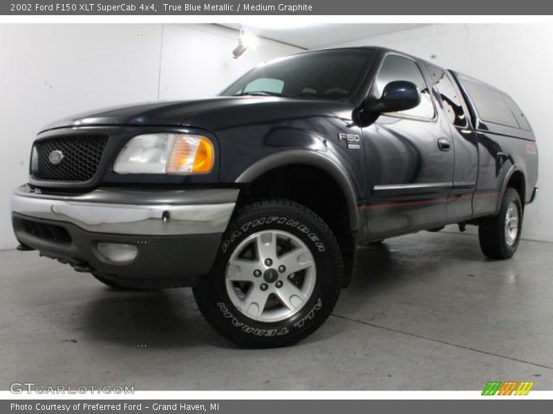 True Blue Metallic / Medium Graphite 2002 Ford F150 XLT SuperCab 4x4