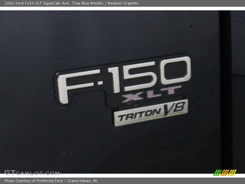 True Blue Metallic / Medium Graphite 2002 Ford F150 XLT SuperCab 4x4