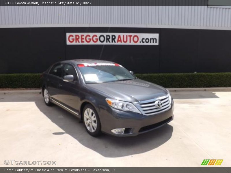 Magnetic Gray Metallic / Black 2012 Toyota Avalon