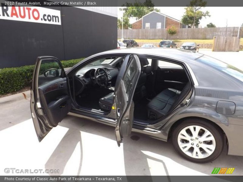 Magnetic Gray Metallic / Black 2012 Toyota Avalon