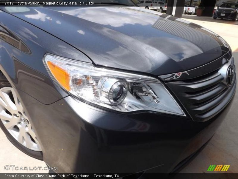 Magnetic Gray Metallic / Black 2012 Toyota Avalon
