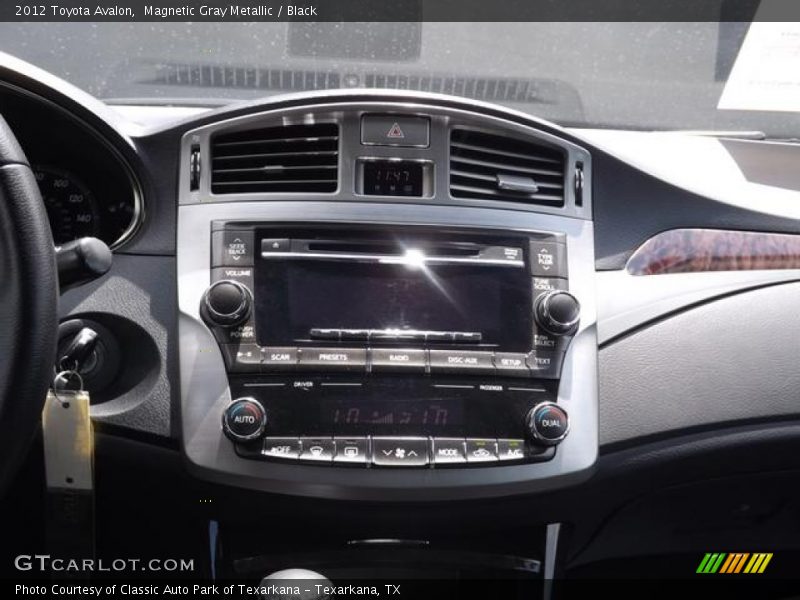 Magnetic Gray Metallic / Black 2012 Toyota Avalon